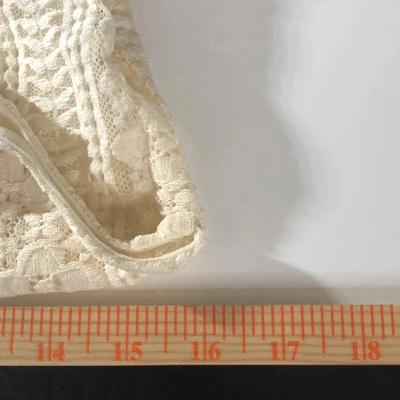 🌸NEW🌸 REBELLION AGAIN Lace Blouse - Picture 6 of 6